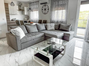 Brand New 2 Bed, 1 Bath Condo